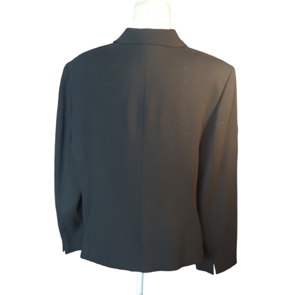 Black 100% wool Quiet Luxury sleek minimalist career hidden button blazer sz 16 - Picture 2 of 8